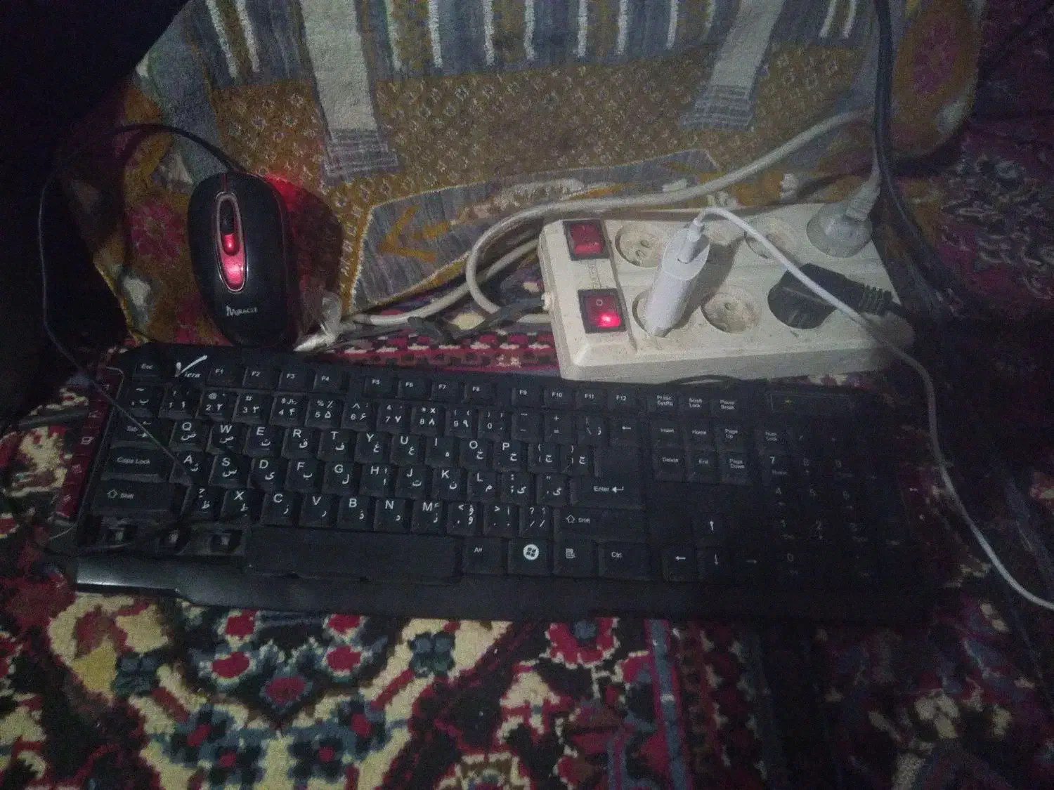 کامپیوتر وایفادار با مانیتور صدادار --روستای شندان|رایانه رومیزی|سیب و سوران, |دیوار