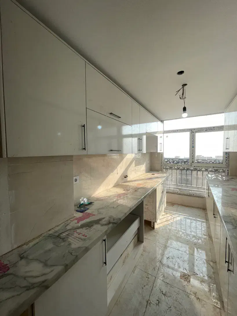 واحد ۷۵ متری ۲ خواب/ فول/ کلید نخورده/ ۲ پارکینگ