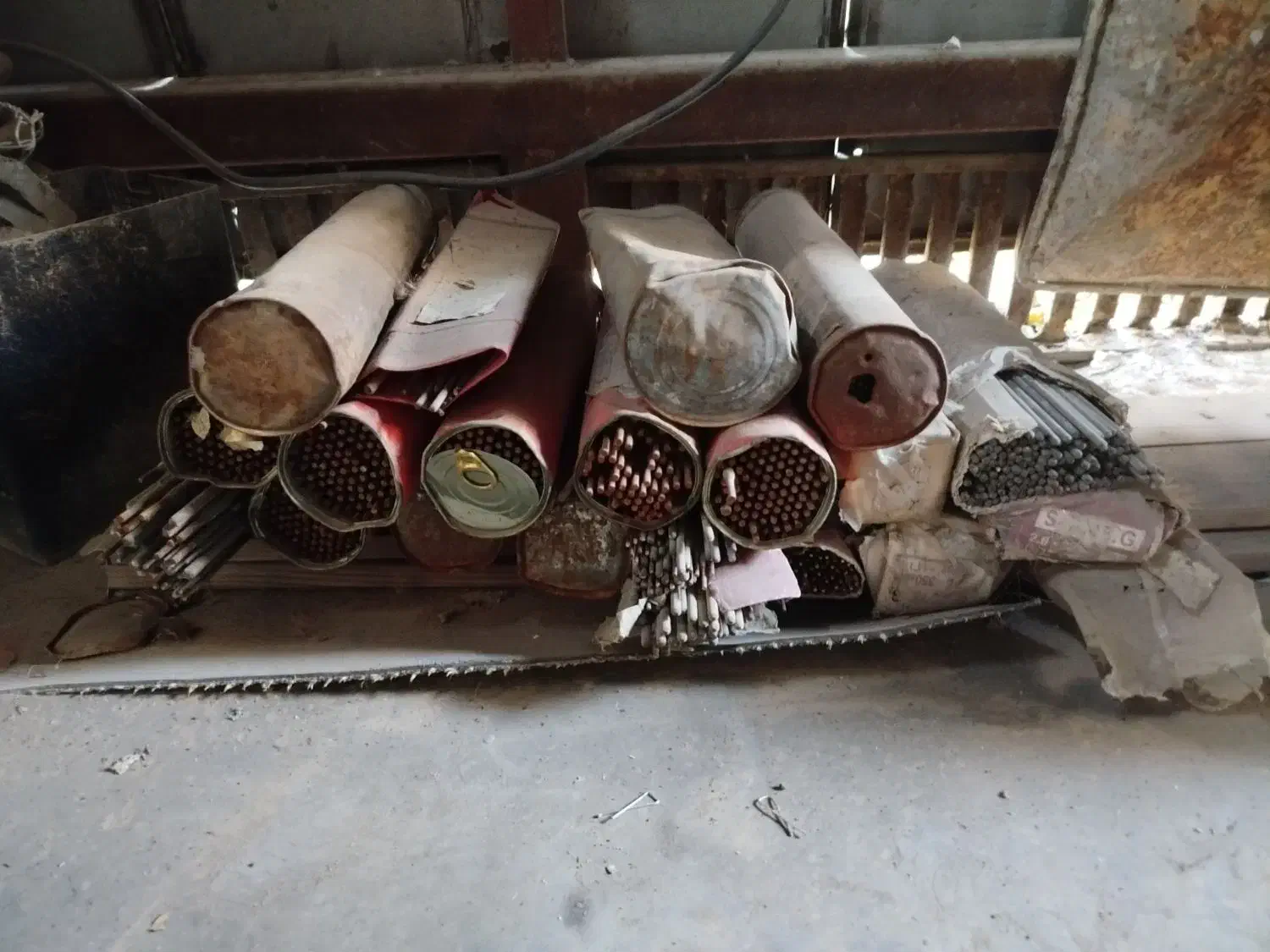 الکترود|ابزارآلات|ری, دولت‌آباد|دیوار