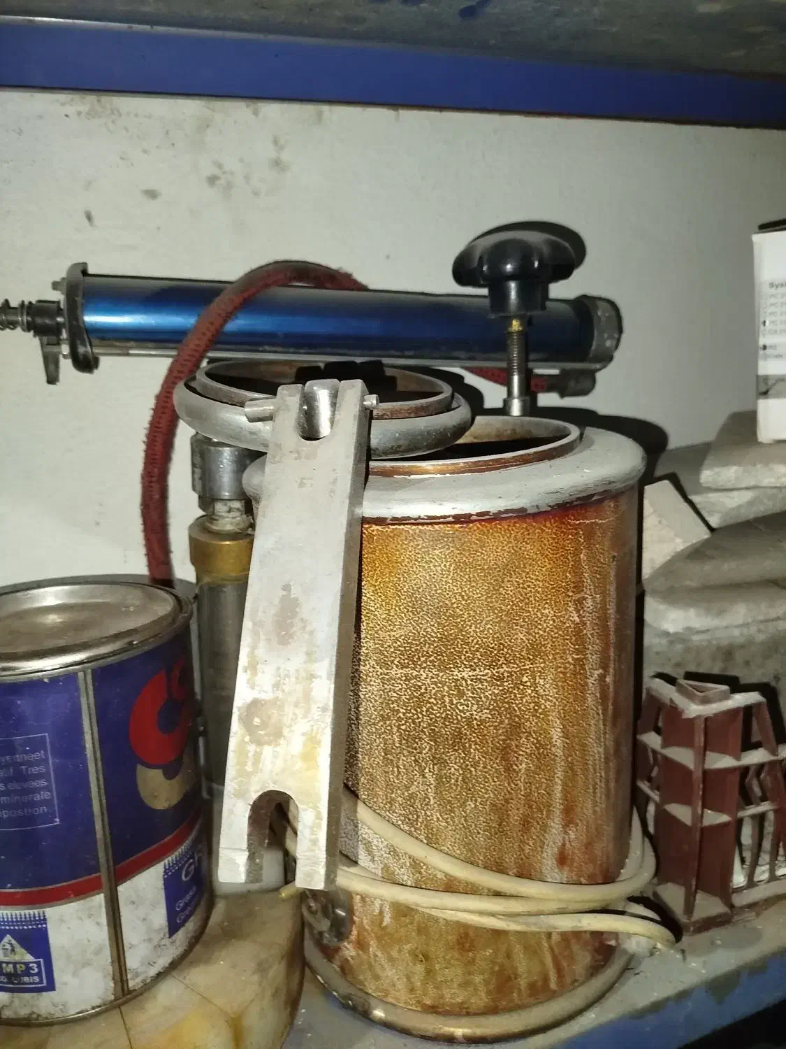 ابزار ریخته گری زرگری|ابزارآلات|اصفهان, قلعه طبره|دیوار