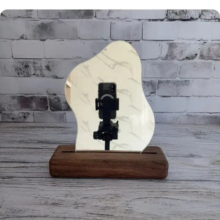 آینه دفرمه کوچک وبزرگ|آینه|نیشابور, هفده شهریور|دیوار