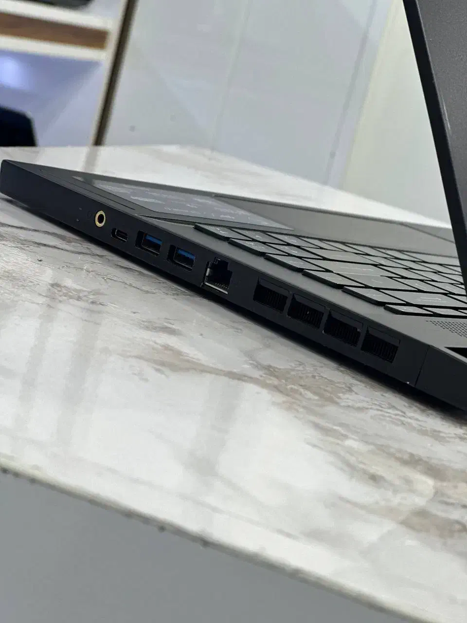 گیمینگ با ۸ گیگ گرافیک و صفحه ۲۴۰ هرتز|رایانه همراه|اهواز, نادری|دیوار