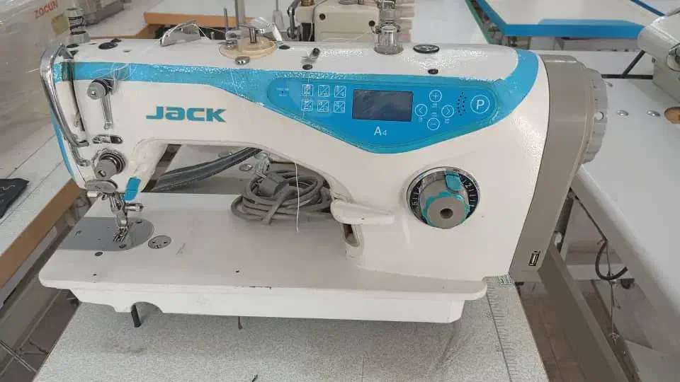 به تعدادی چرخکار ماهر وزیگزال دوز نیازمندیم|استخدام صنعتی، فنی، مهندسی|محمدشهر, سیدآباد|دیوار