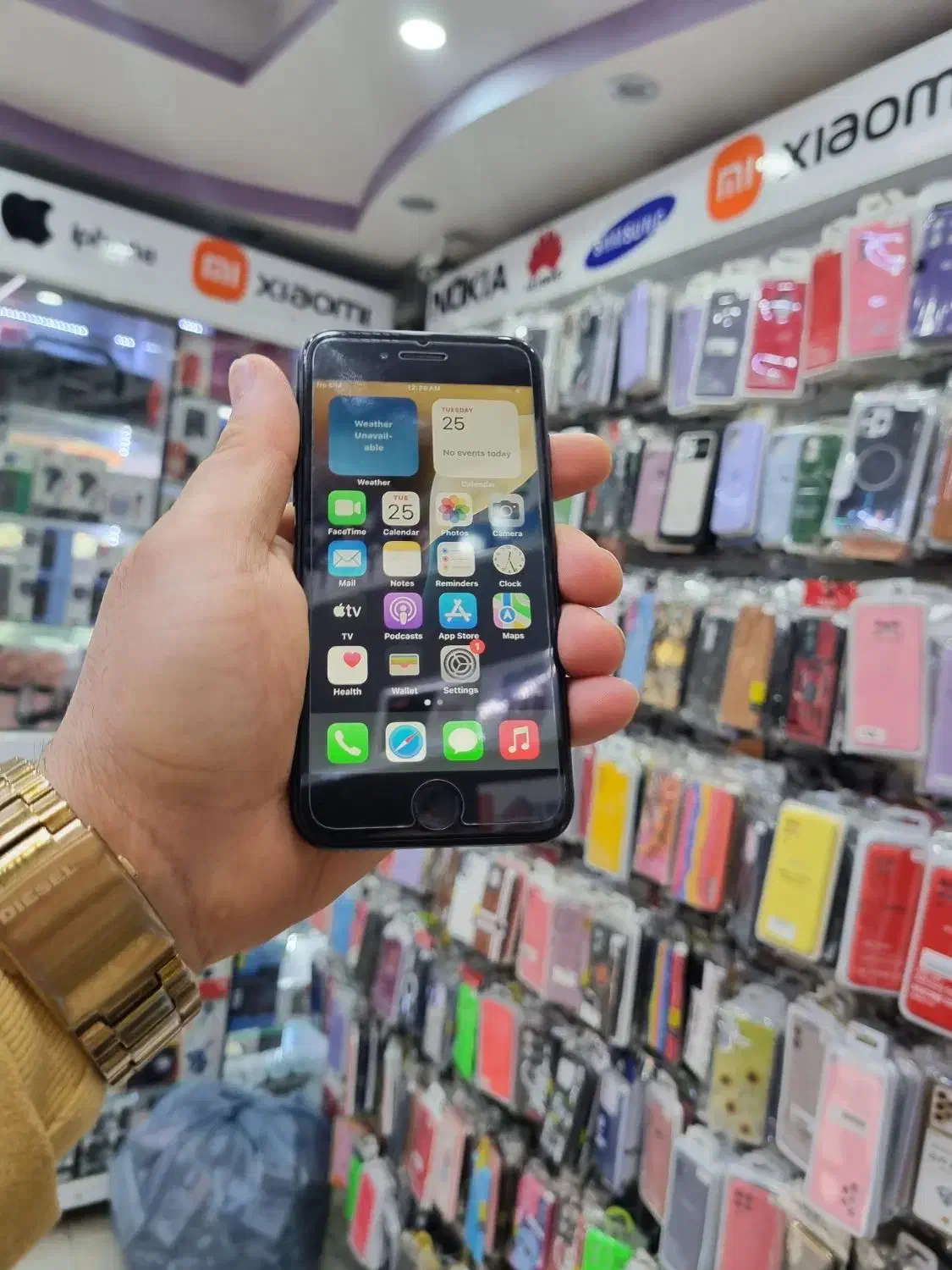 ایفون se 2020 گیگ۱۲۸ کارکرده|موبایل|صومعهسرا, |دیوار