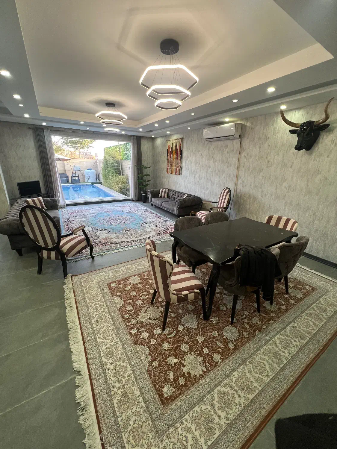 اجاره باغ ویلا دوبلکس استخر ابگرم لوکس وسالن بزرگ|اجارهٔ کوتاهمدت ویلا و باغ|تهران, دولتخواه جنوبی|دیوار