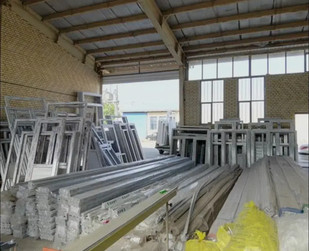 درب و پنجره دوجداره تخفیف ویژه|خدمات پیشه و مهارت|کرمان, |دیوار