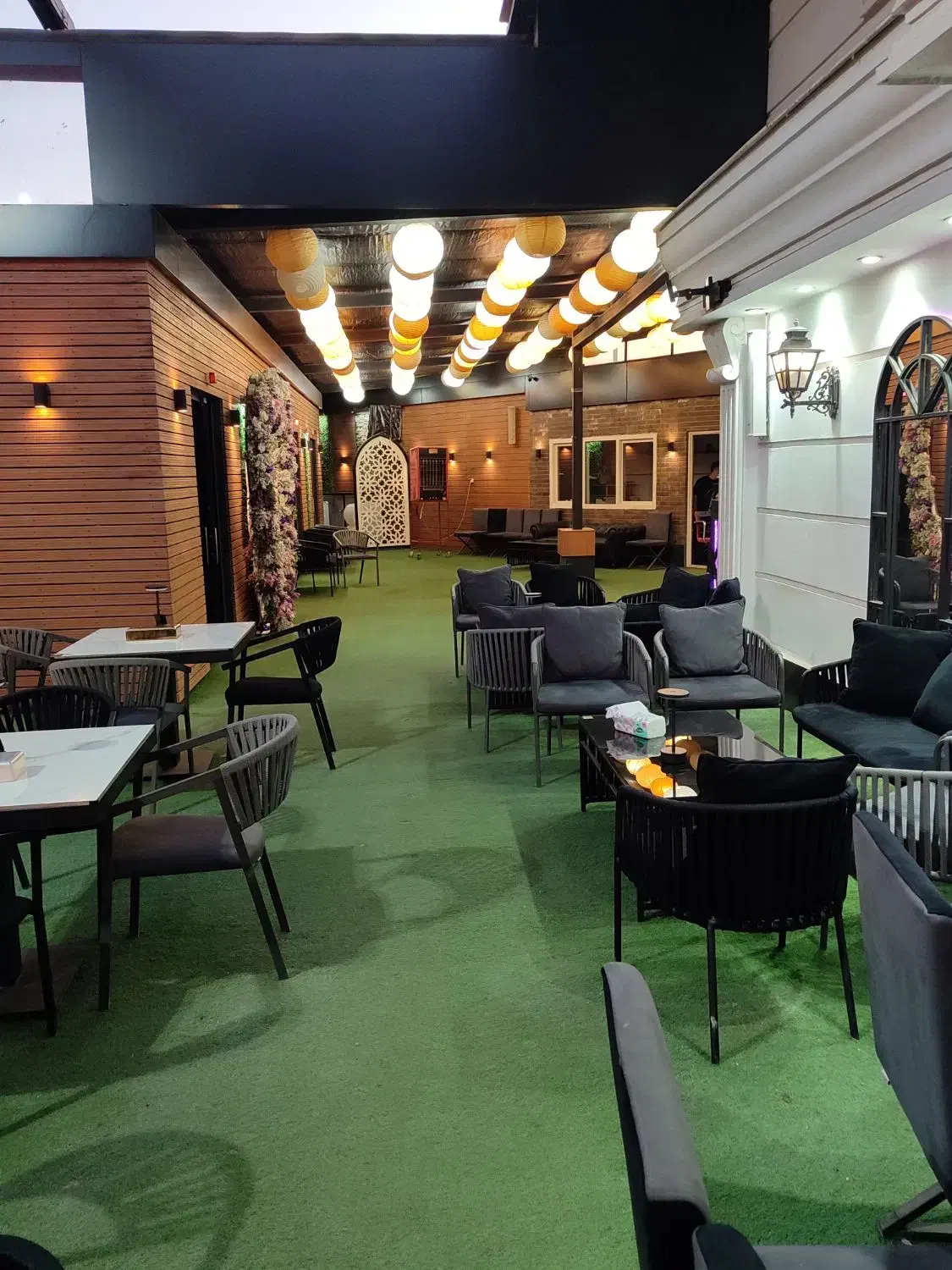 سالن کار و گارسون|استخدام خدمات فروشگاه و رستوران|رباط‌کریم, رباط‌کریم|دیوار