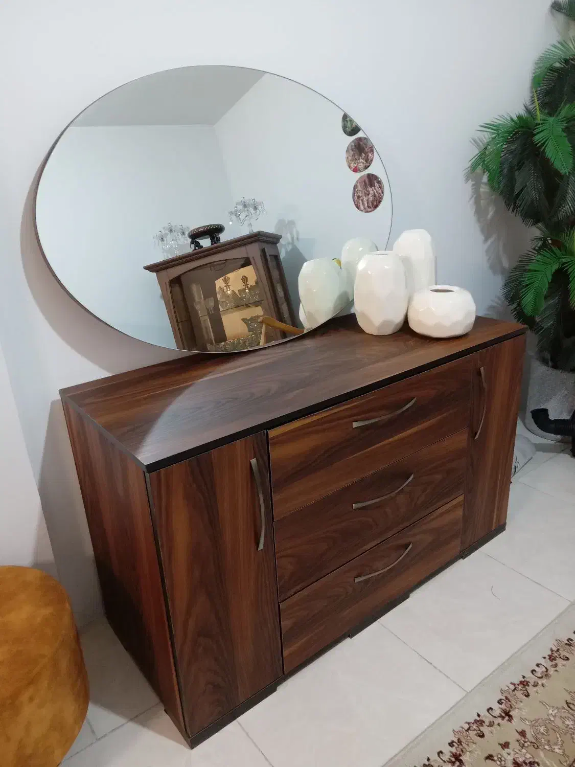 کنسول MDF جادار با آینه cnc نو نو|بوفه، ویترین، کنسول|رشت, گلباغ نماز|دیوار