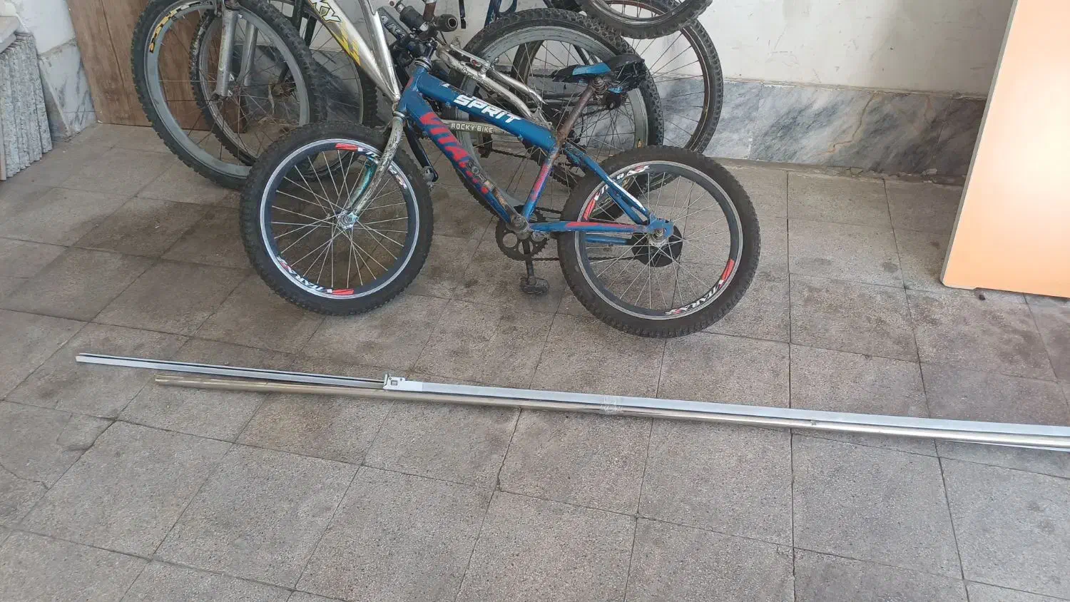 ۲ عدد چوب پرده ۶ متری|پرده، رانر، رومیزی|مشهد, شهرک رازی (شهرک غرب)|دیوار