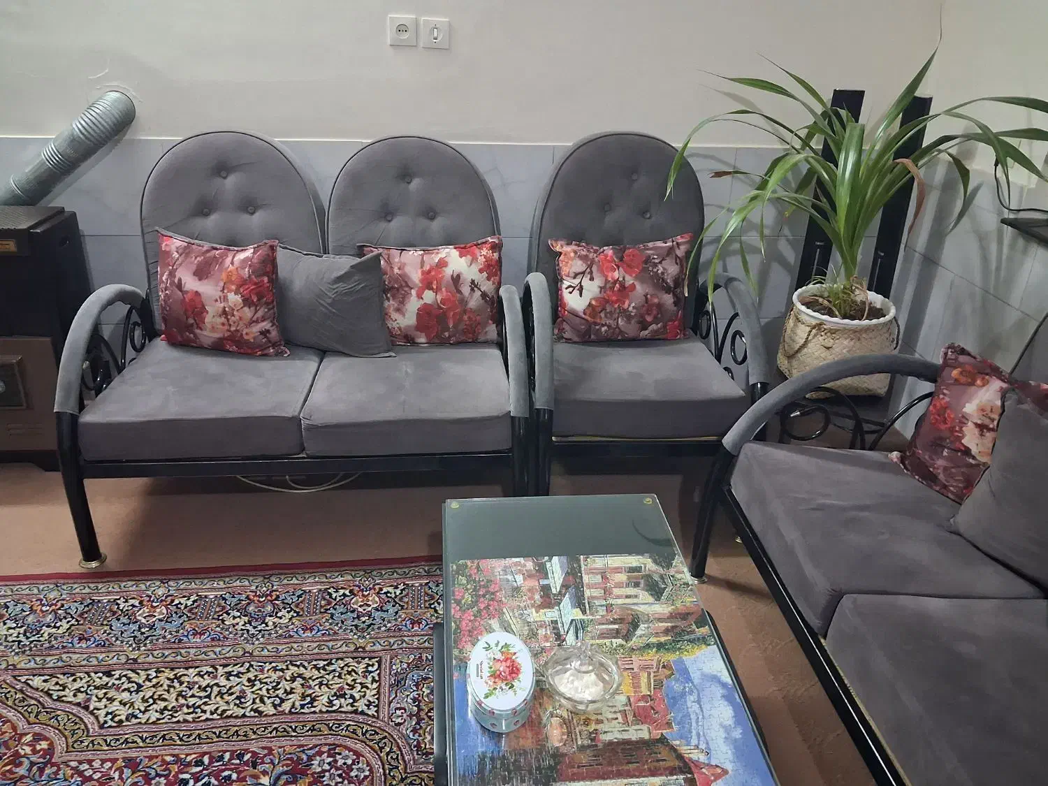 فروش مبل به همراه میز وسط و میز عسلی|مبلمان خانگی و میز عسلی|قزوین, |دیوار