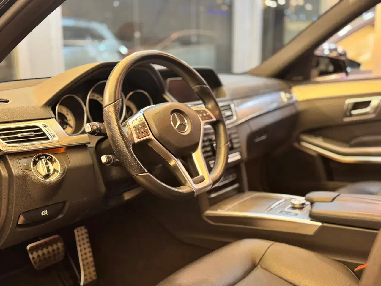 بنز E250 مدل 2014|خودرو سواری و وانت|تهران,  امام زاده قاسم (نیاوران)|دیوار