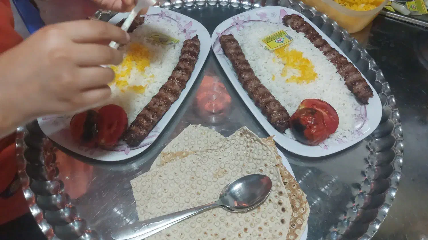 کارگر خدماتی|استخدام سرایداری و نظافت|بازفت, |دیوار