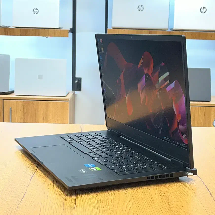 لپ تاپ گیمینگ  240هرتز HP OMEN قدرت بی نهایت 4060|رایانه همراه|مشهد, ارشاد|دیوار