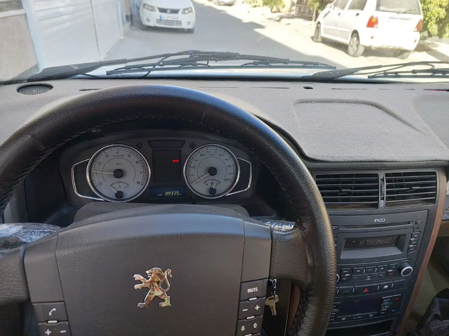 پژوپارسxu7 مدل ۹۴|خودرو سواری و وانت|شیراز, شهرک برق|دیوار