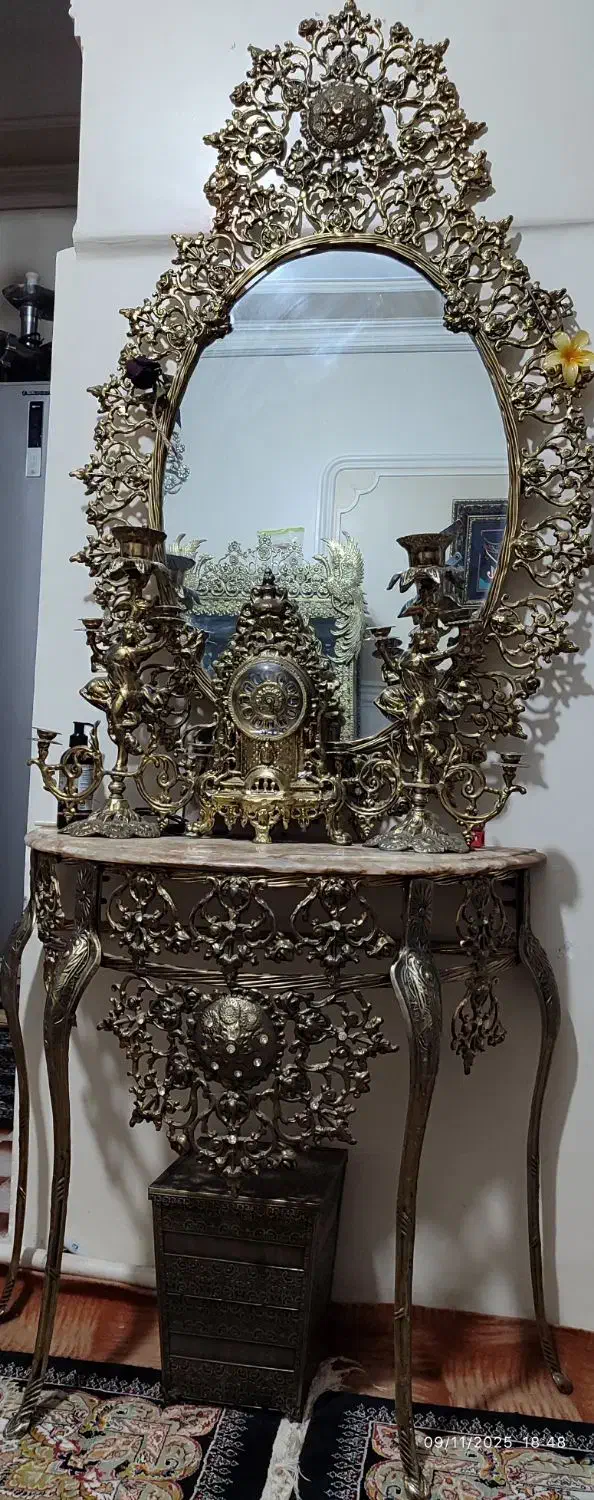 آینه کنسول|بوفه، ویترین، کنسول|تبریز, |دیوار