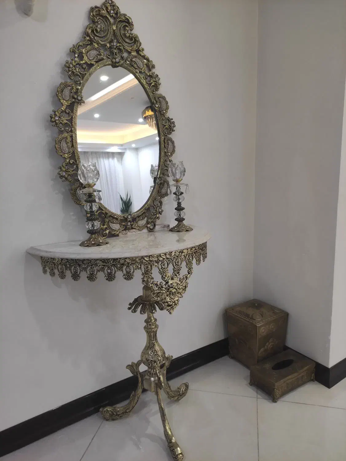 میز تلفن و آینه شمعدان برنز|میز تلفن|کرج, کمالشهر|دیوار