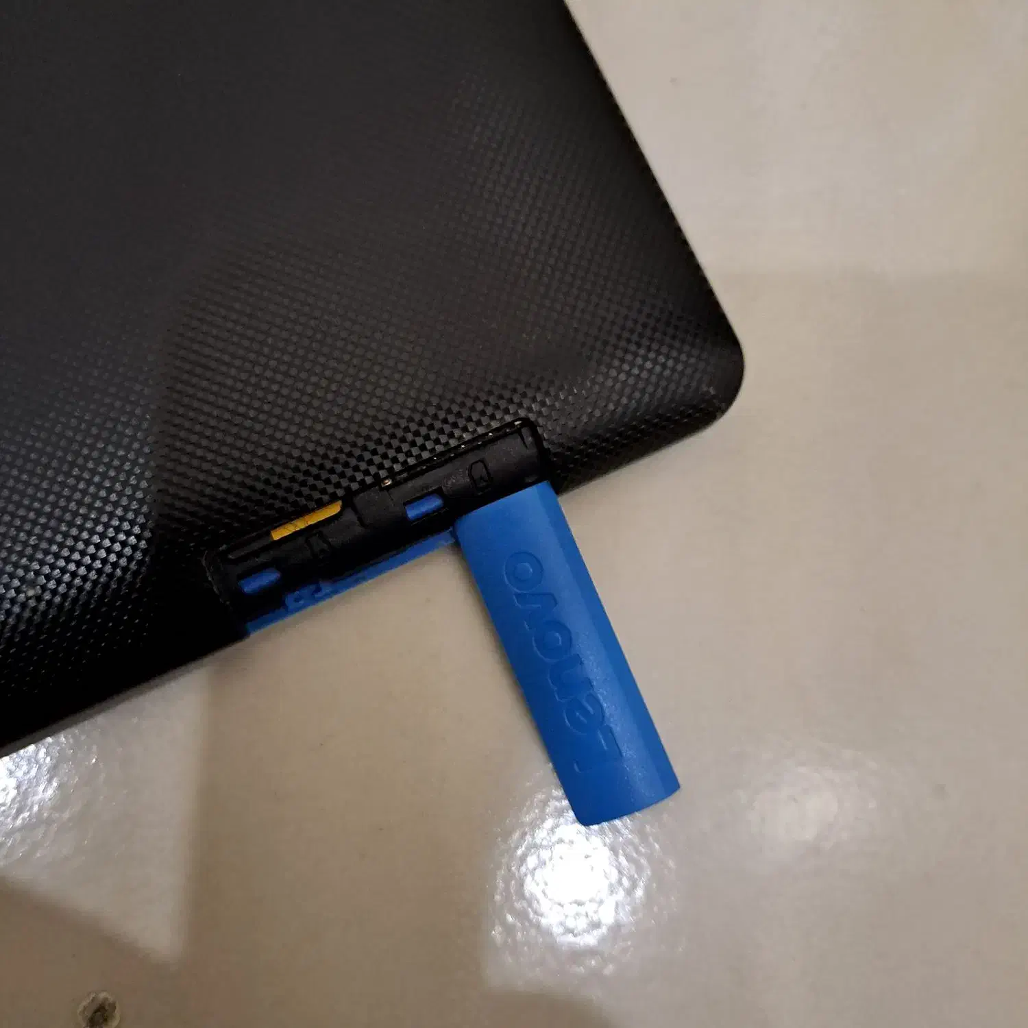 تبلت‌ تمیز‌ دست‌ دوم‌ لنوو|تبلت|اصفهان, حسین‌آباد|دیوار