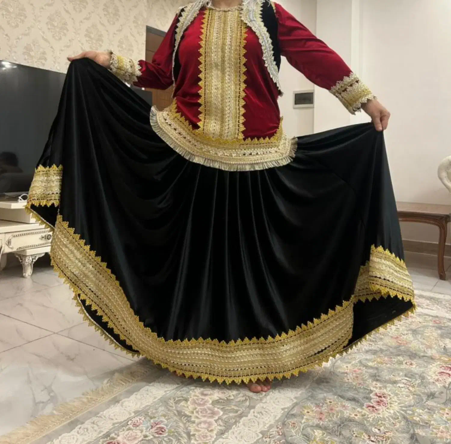 فروش لباس و روسری محلی به سفارش مشتری|لباس|لاهیجان, یوسف آباد|دیوار