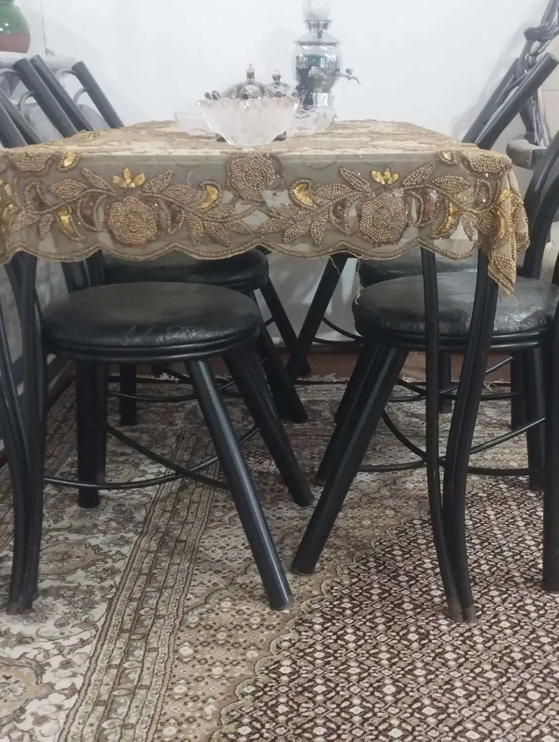 میز غذاخوری سیاه|میز و صندلی غذاخوری|سلماس, |دیوار