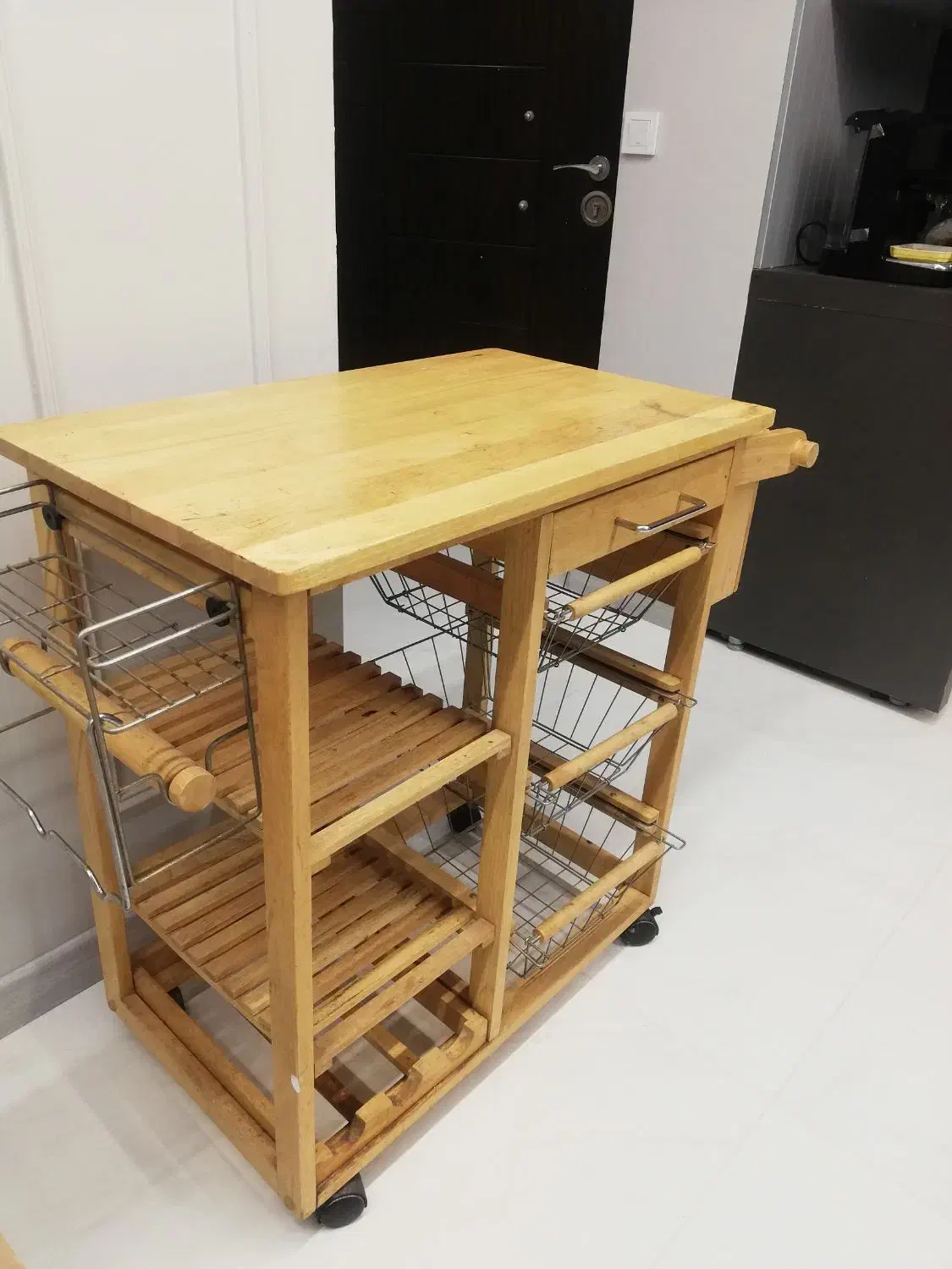 میز چوبی ایکیا|مبلمان خانگی و میز عسلی|اهواز, کوی مهندسان|دیوار