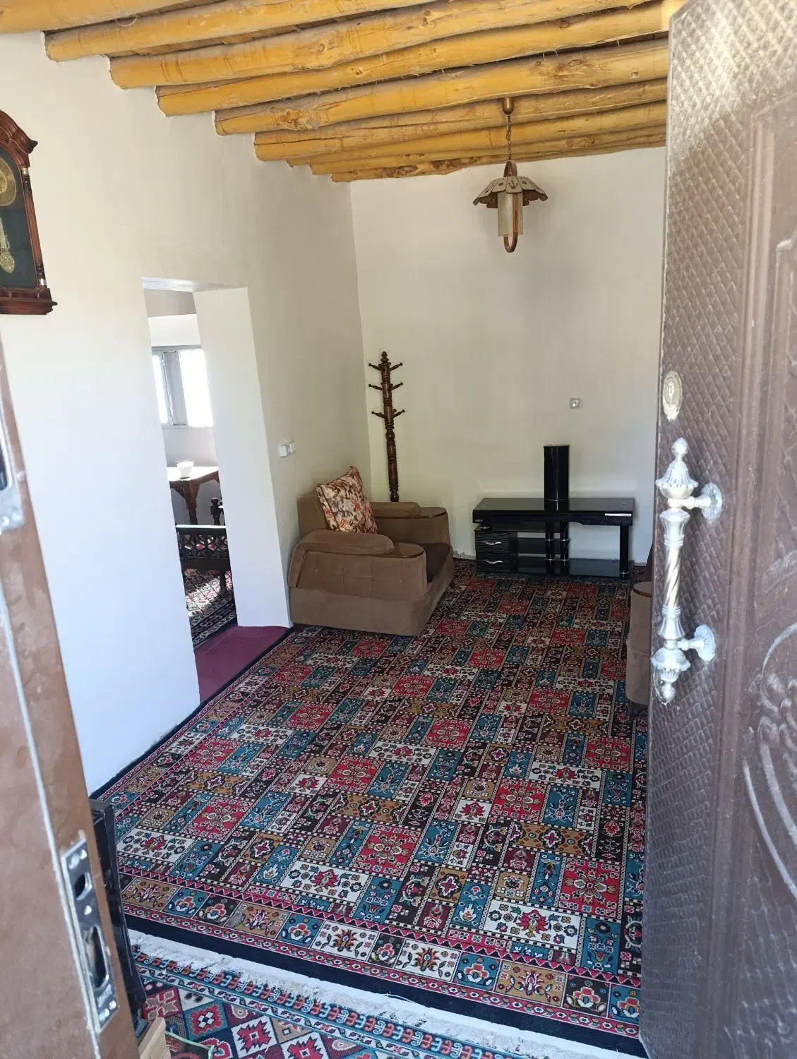 سوییت اجاره ای|اجارهٔ آپارتمان|بافت, |دیوار