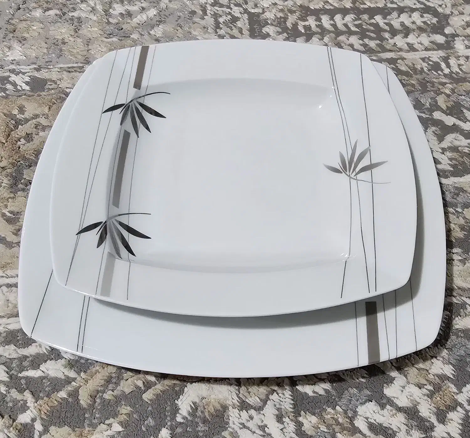 سرویس چینی ۱۸ نفره پرمیس|ظروف سرو و پذیرایی|همدان, |دیوار