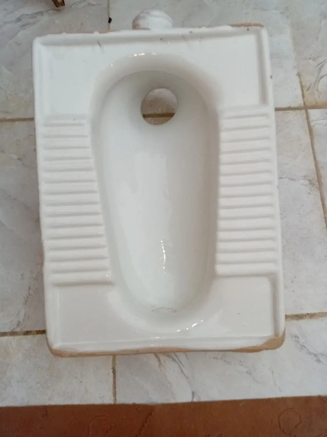 دوعدد سنگ دستشویی|لوازم سرویس بهداشتی|اردکان, |دیوار