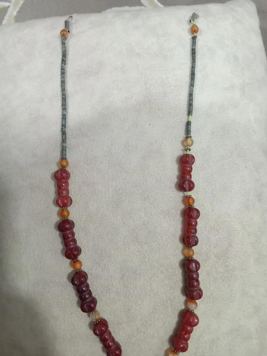 گردنبند عتیقه|کلکسیون اشیاء عتیقه|فردیس, فردیس|دیوار