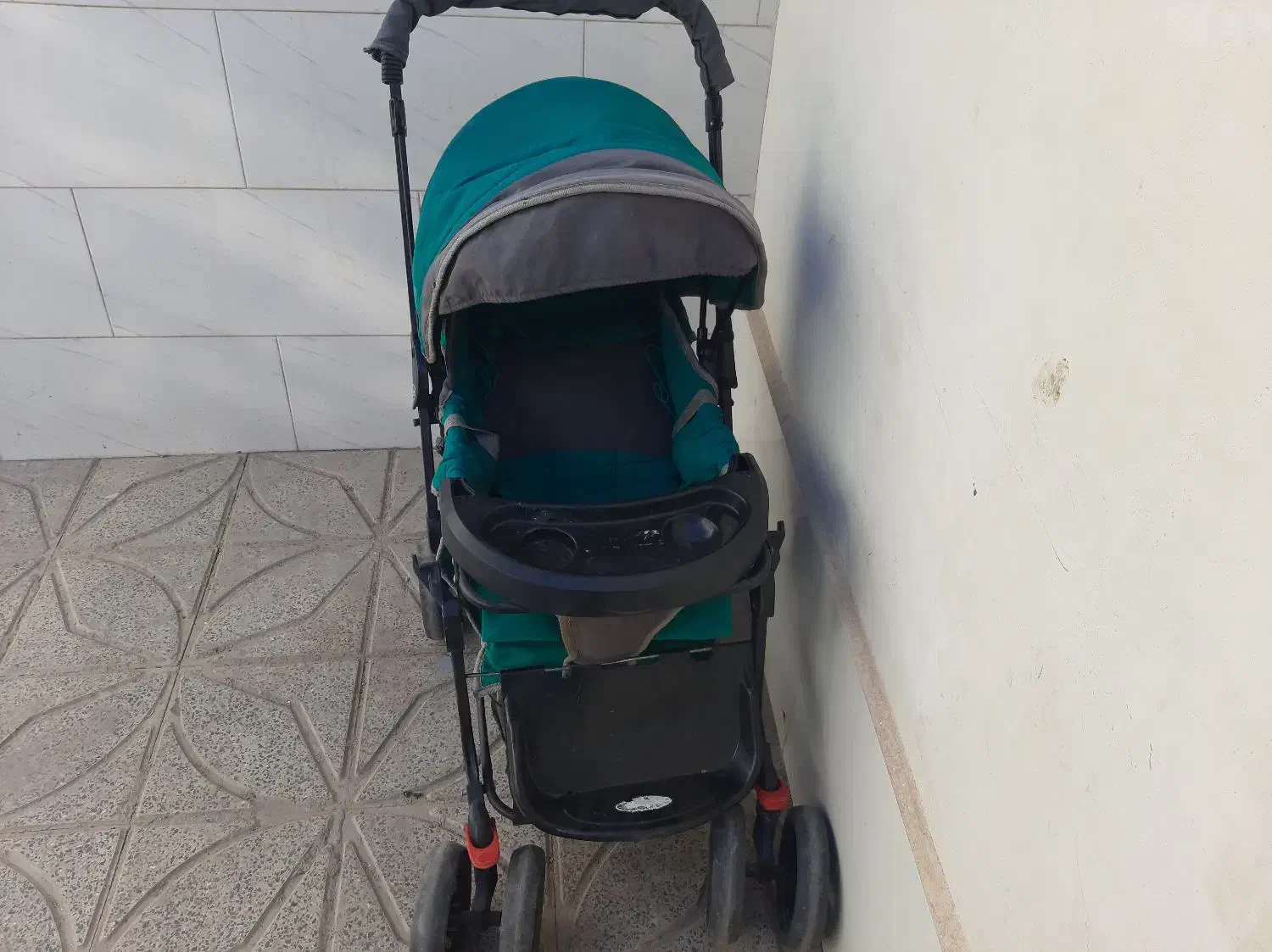 کالسکه بچه|کالسکه و لوازم جانبی|لنجان, |دیوار