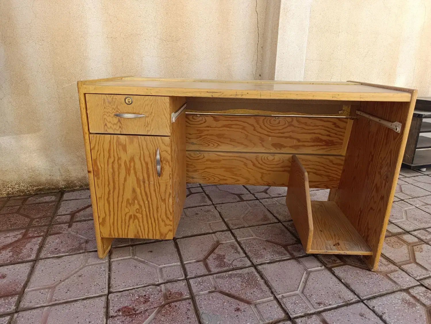 میز تحریر میز کار|میز تحریر و کامپیوتر|قروه, |دیوار