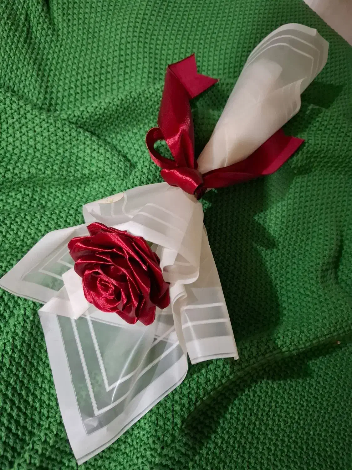 گل روبانی تک شاخه|گل مصنوعی|اردبیل, |دیوار