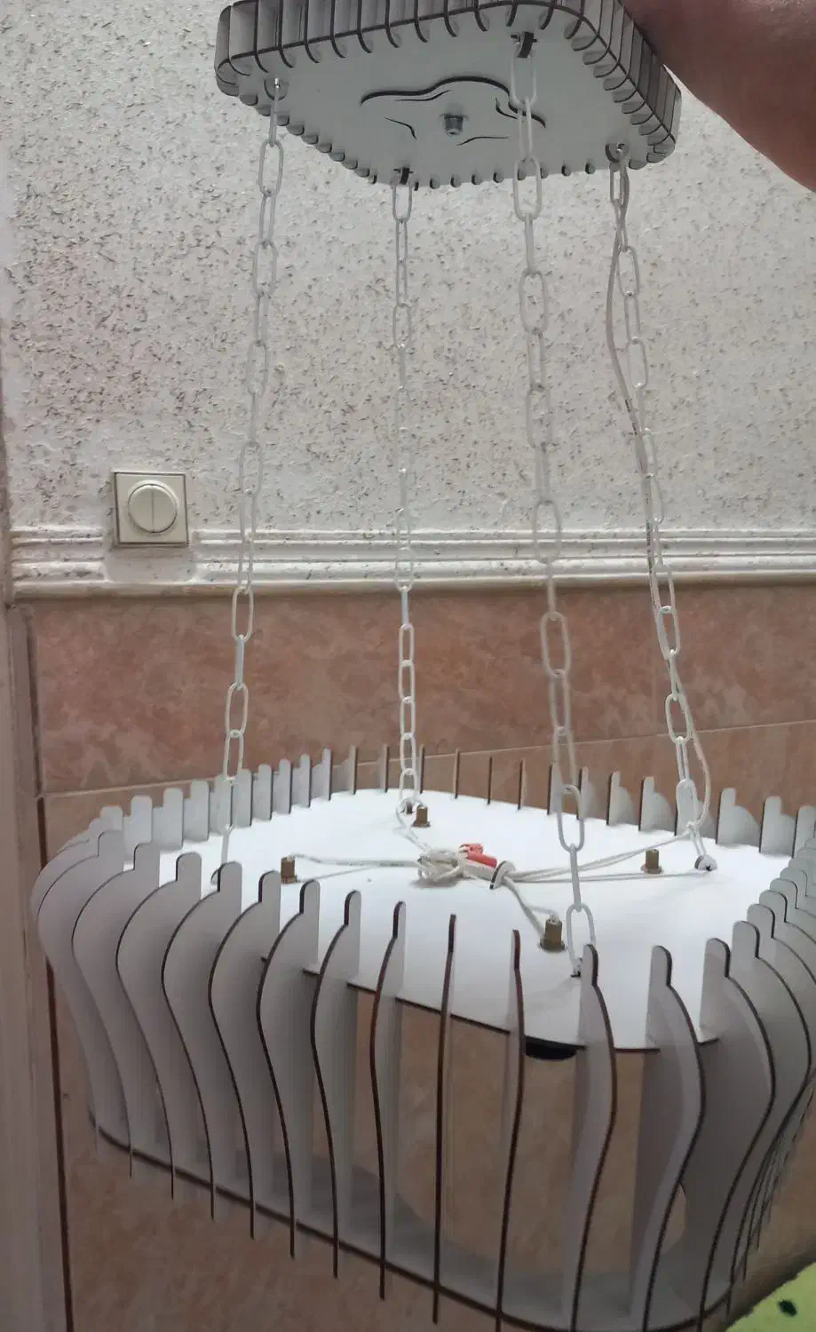 لوستر|لوستر و چراغ آویز|قم, آذر (نکویی)|دیوار