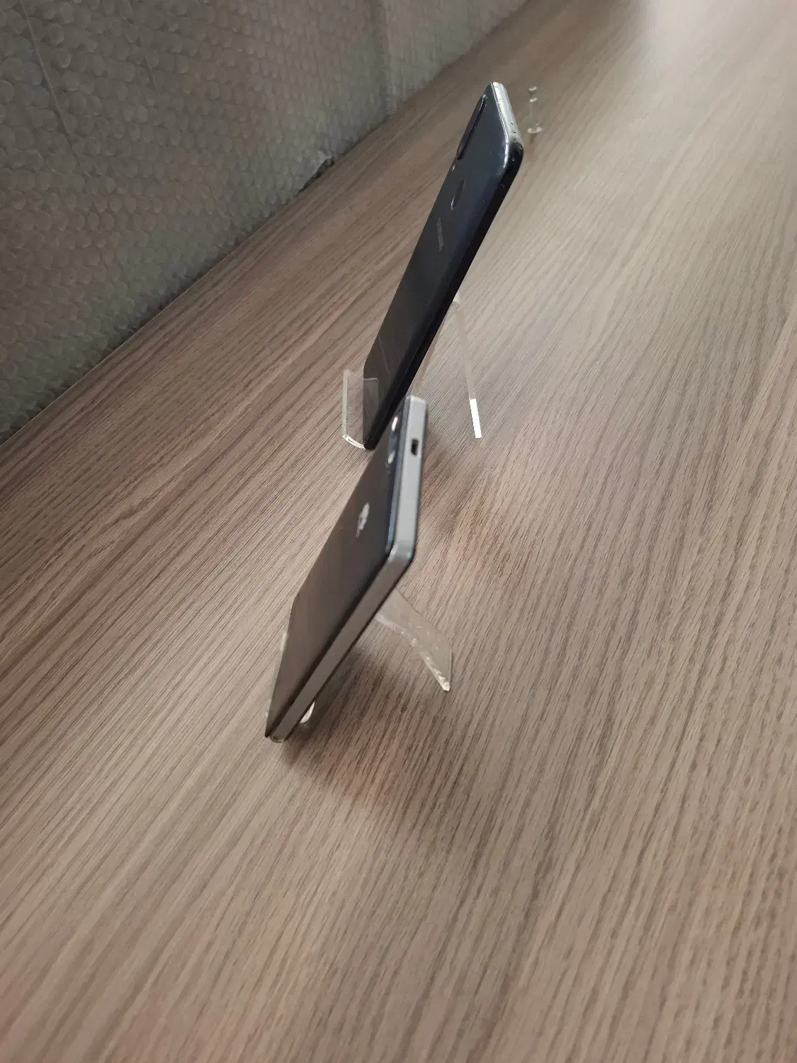 استند موبایل- ویترین|لوازم جانبی موبایل و تبلت|اراک, |دیوار