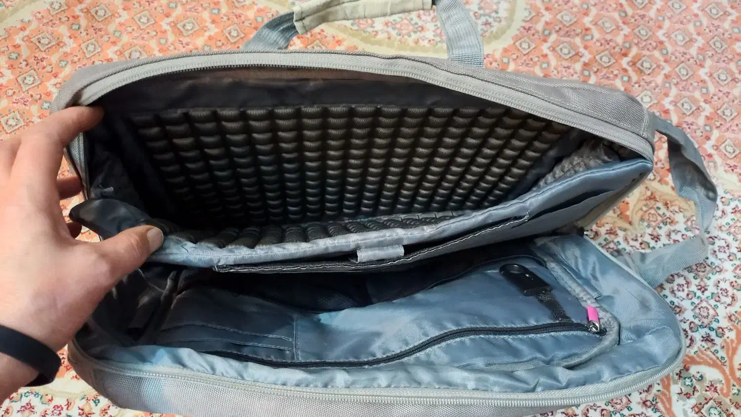 کیف لپ تاب کاملا سالم وبا کیفیت|کیف، کفش، کمربند|تهران, صد دستگاه|دیوار