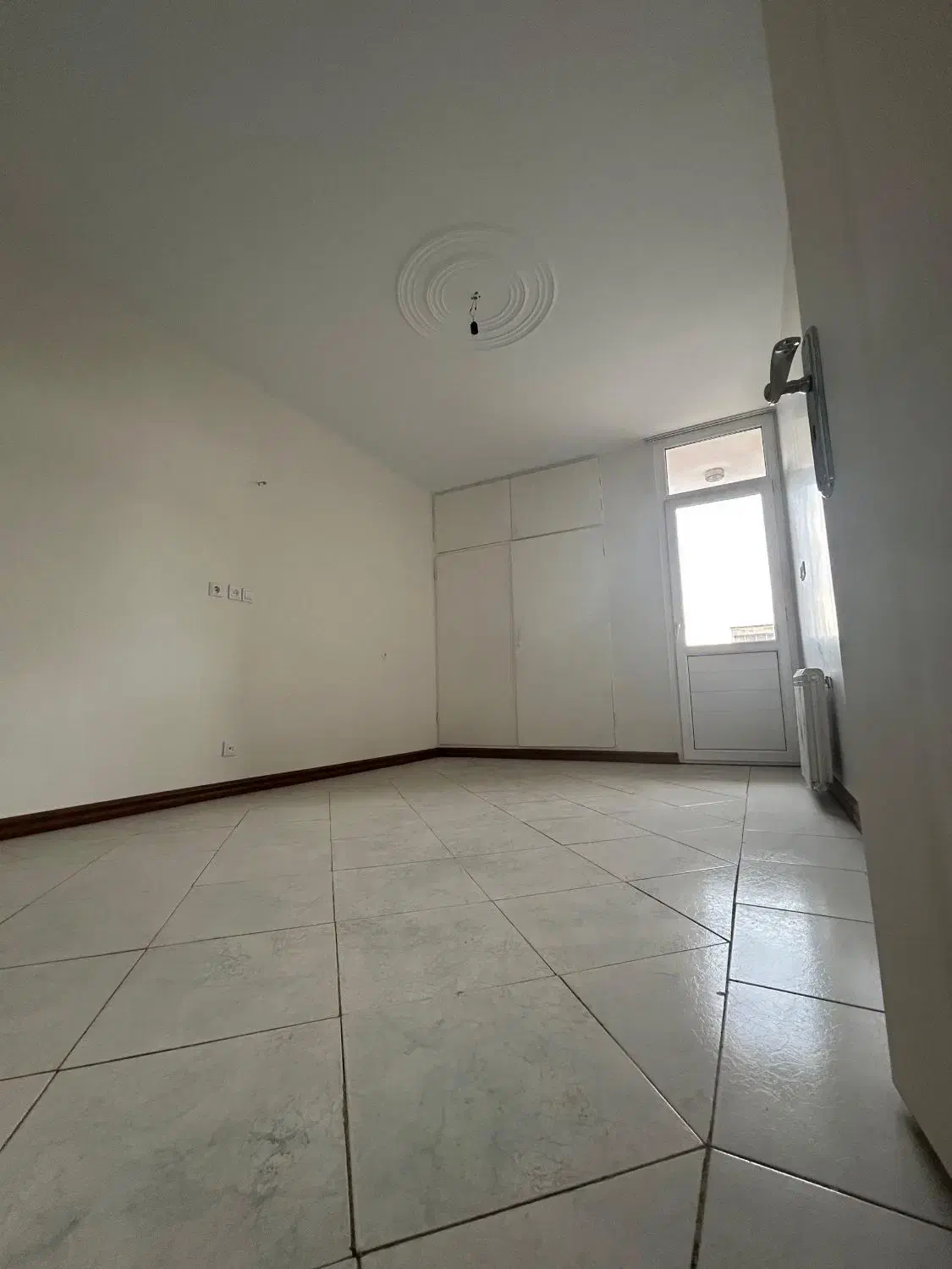 160متـر3خـواب‌فـول‌امکـانـات/بازسـازی‌شده