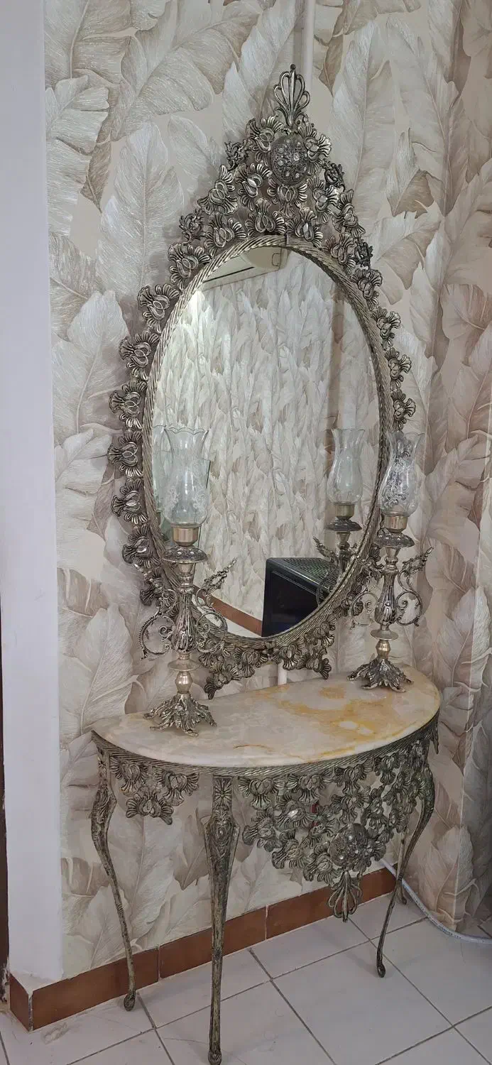  آینه کنسول به همراه دو عدد لاله|بوفه، ویترین، کنسول|رشت, امین الضرب|دیوار