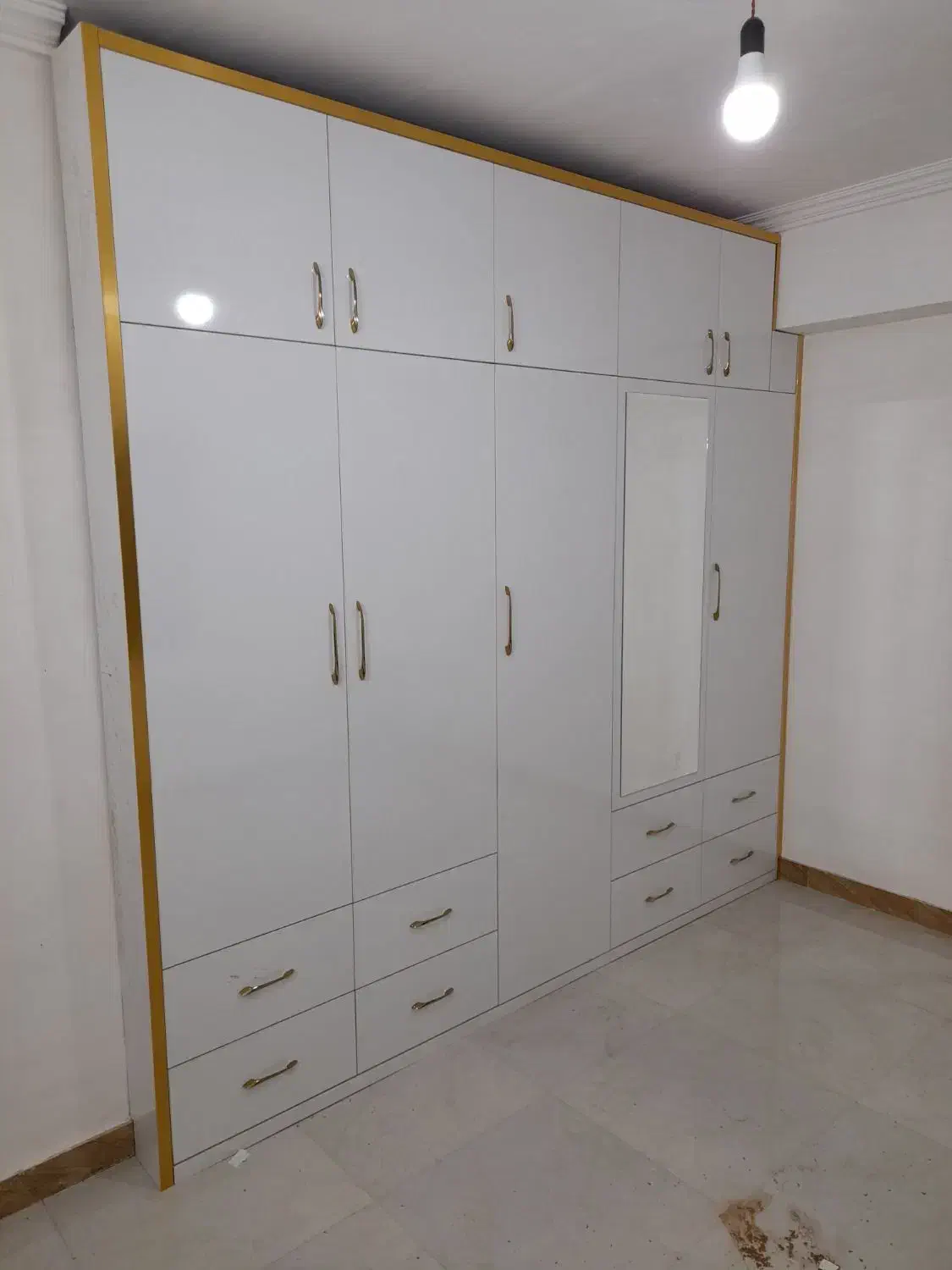 کمد نقد و چک|جاکفشی، کمد، دراور|قم, حقیقت|دیوار