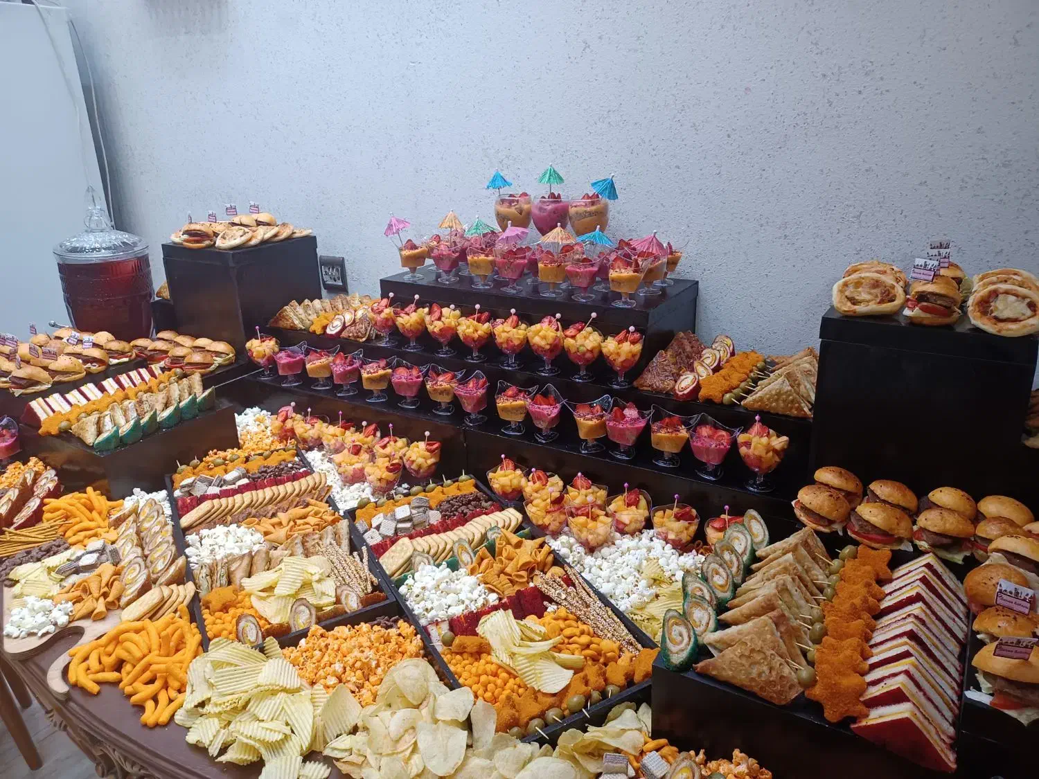 فینگرفود و دسر با بهترین کیفیت و قیمت مناسب|خوردنی و آشامیدنی|اصفهان, شهرک کاوه|دیوار