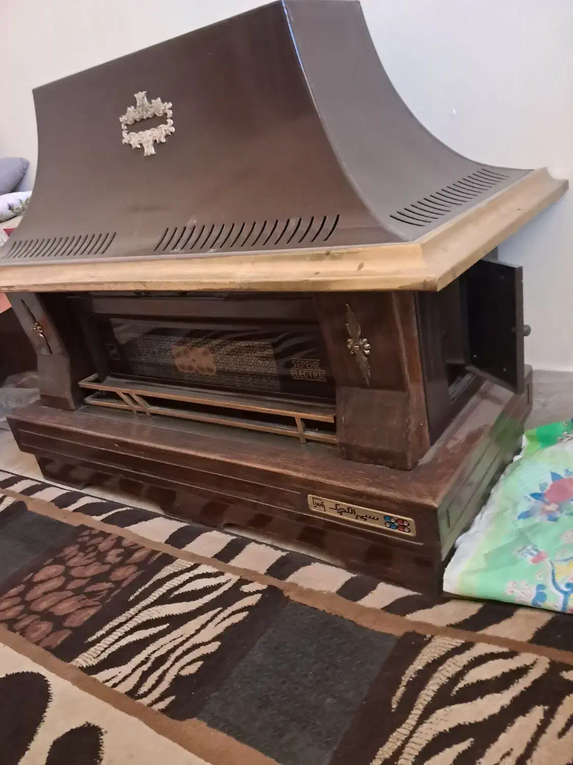 بخاری بزرگ / چوب جنگلی/ زیبا وبی نظیر سپهر الکتریک|بخاری، هیتر، شومینه|بروجرد, |دیوار