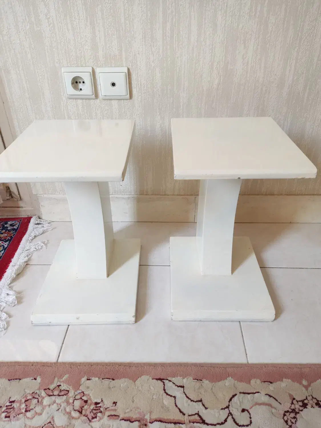 دو عدد میز|مبلمان خانگی و میز عسلی|کرج, باغستان|دیوار