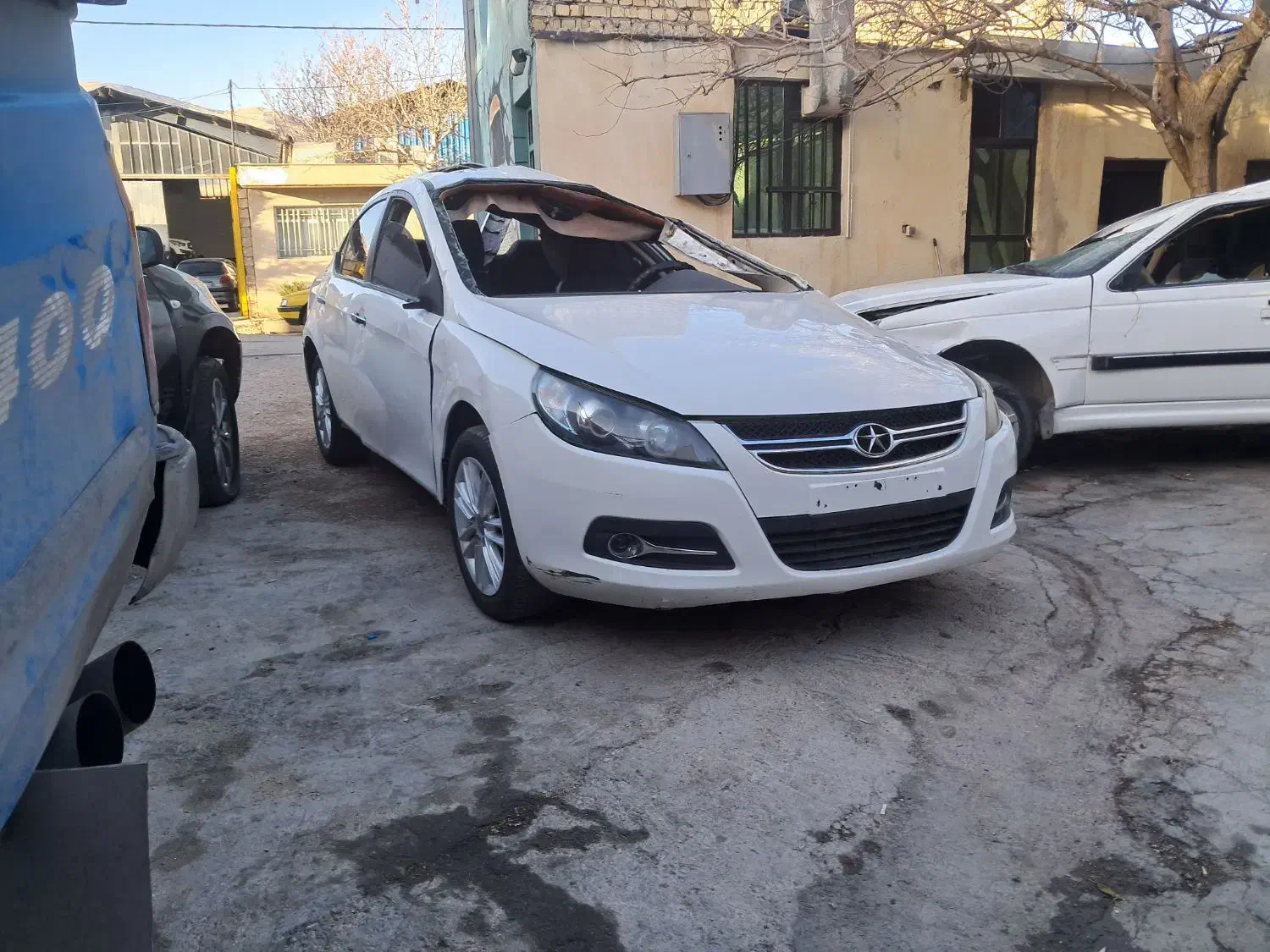 تصادفی .جک 94 .J5|خودرو سواری و وانت|شیراز, محمدیه|دیوار