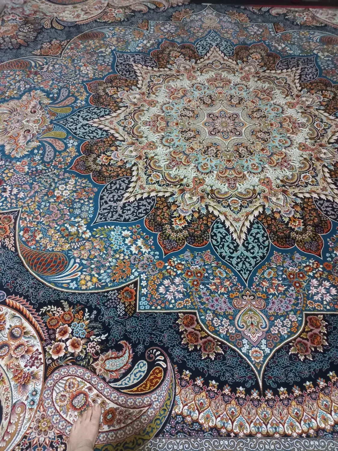 فرش ۱۲ متری|فرش|خاوران, |دیوار