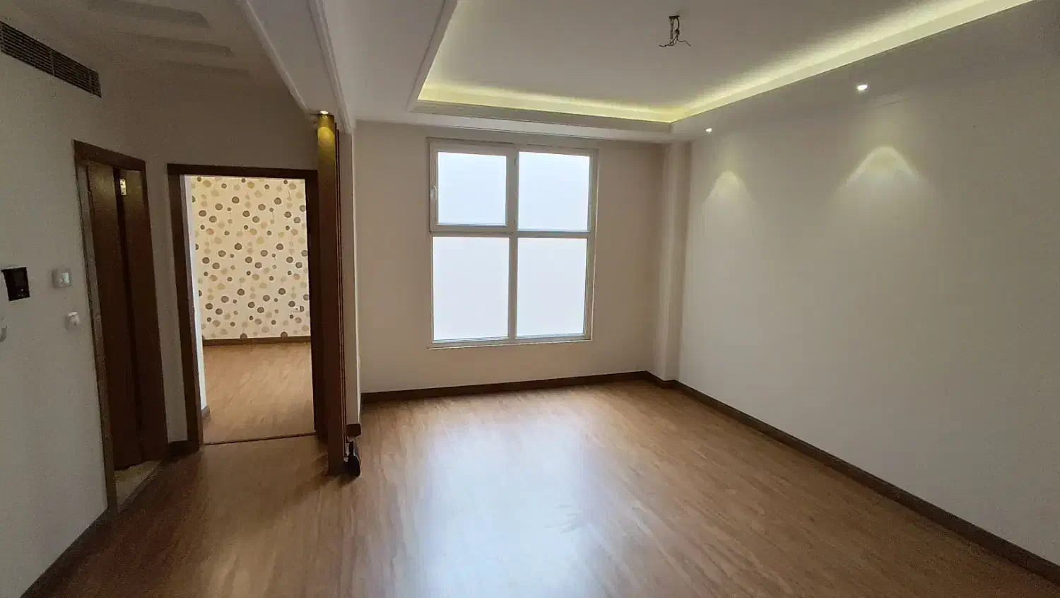 ۴۴ متر یک خواب / لابی دار