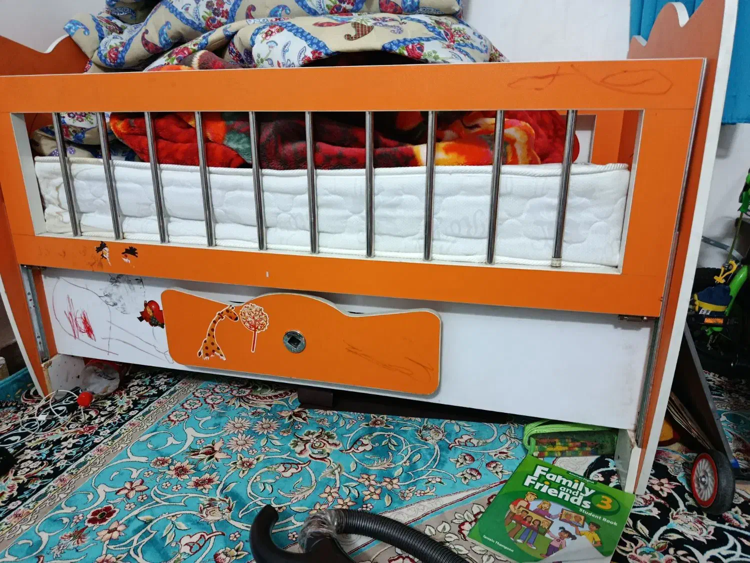 کمد لباس و میز و تخت|تخت و سرویس خواب|زاهدان, |دیوار