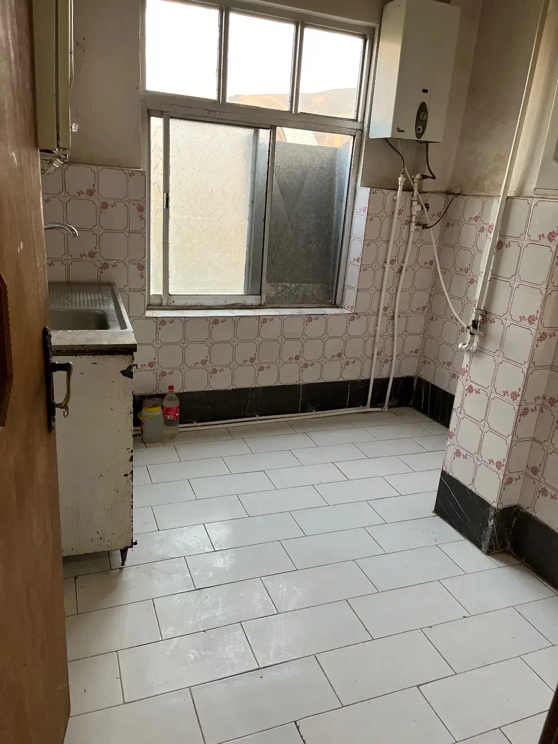 اجاره طبقه فوقانی گرمسیر تفت|اجارهٔ خانه و ویلا|تفت, |دیوار