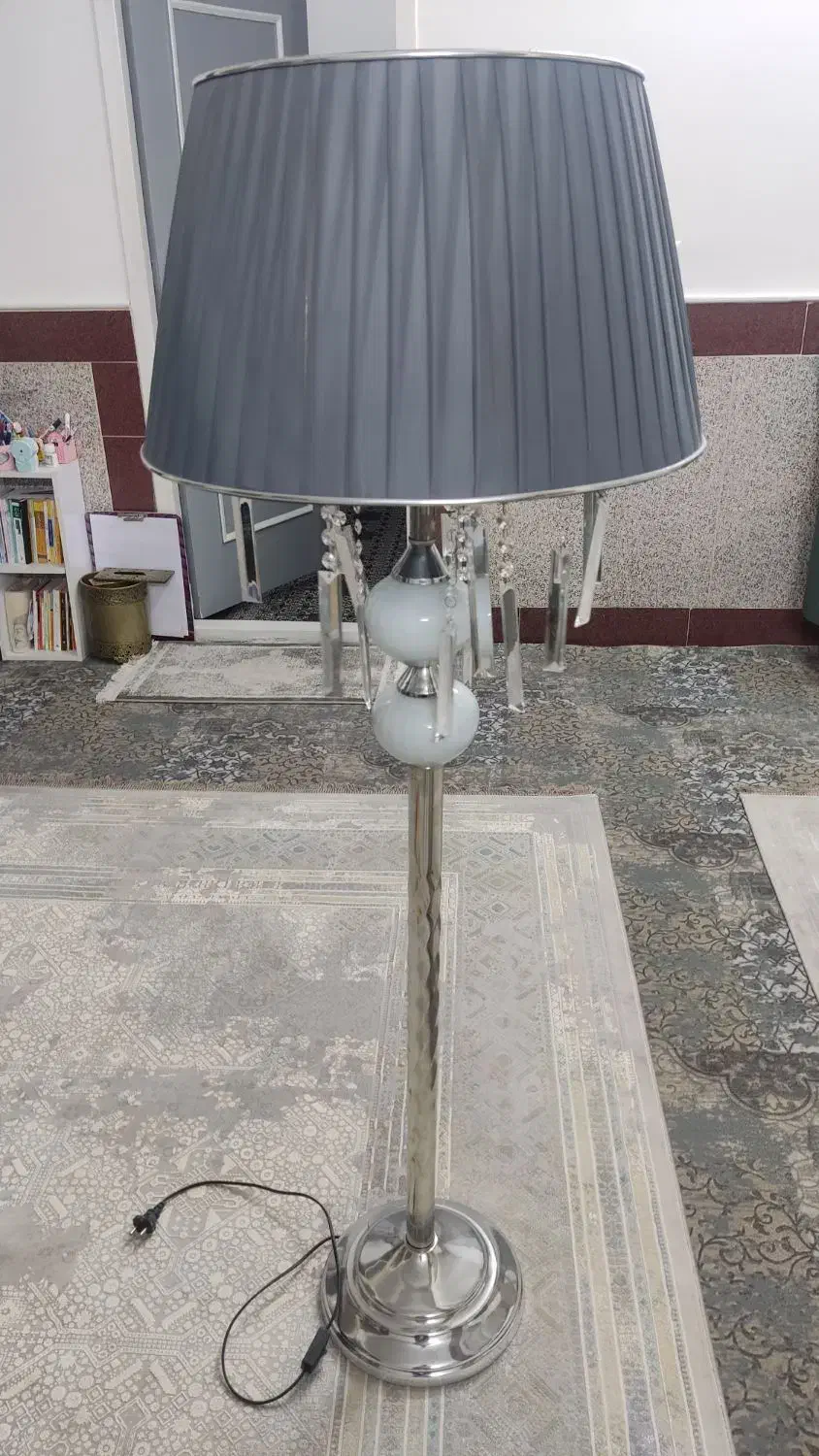 اباژور نو|چراغ خواب و آباژور|قم, نیروگاه|دیوار