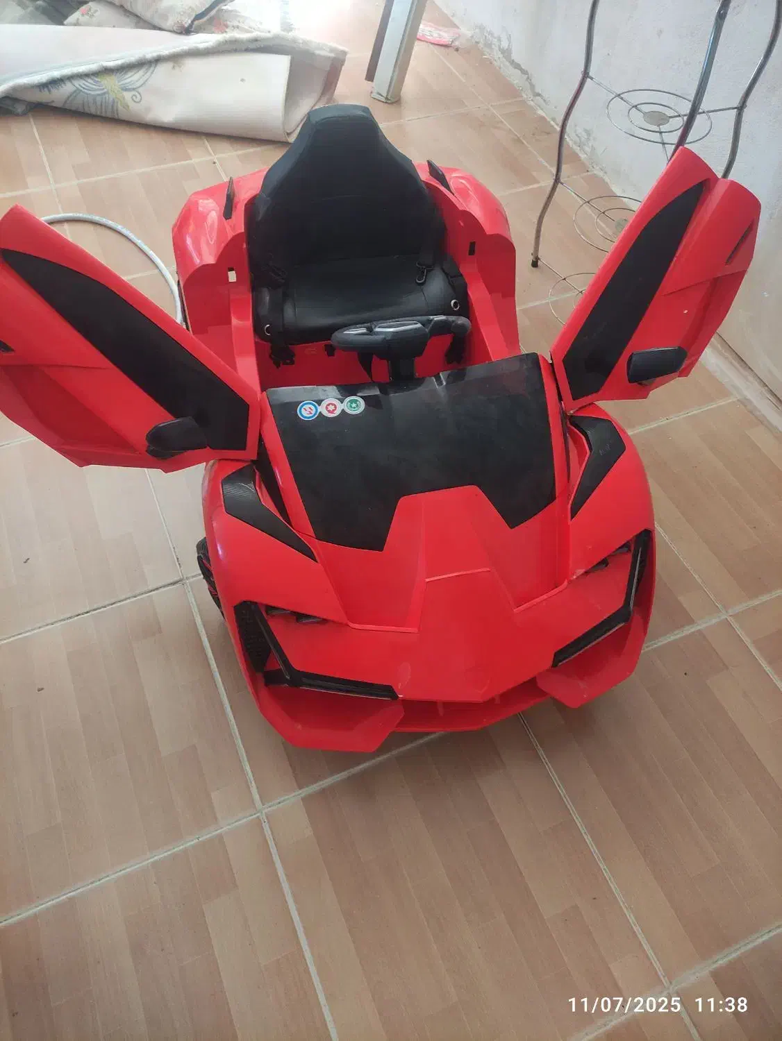 ماشین شارژی/فرش ۹ متری|اسباب‌‌بازی|بندر انزلی, طالب آباد|دیوار