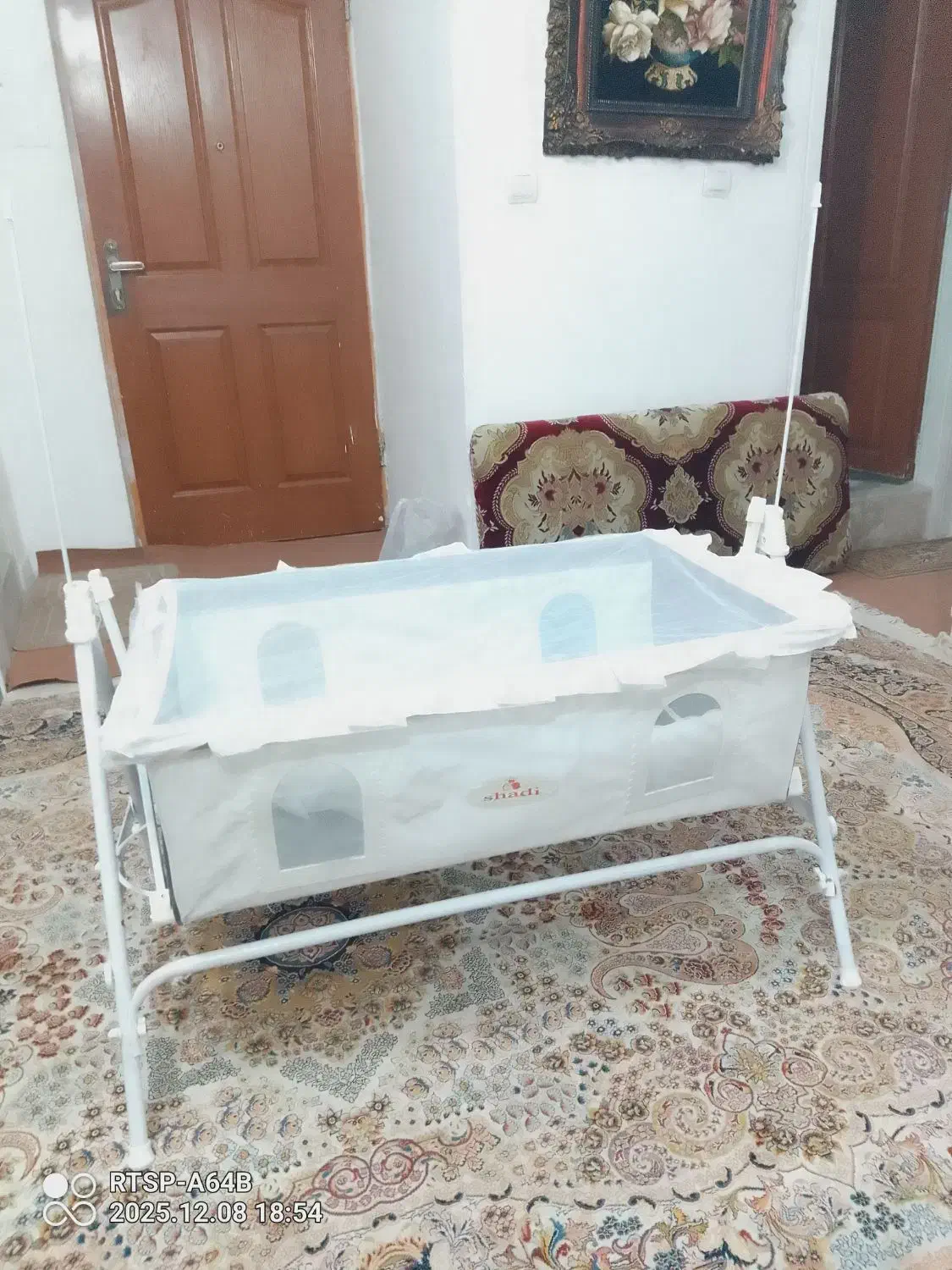 گهواره|تخت و صندلی بچه|ایلام, |دیوار