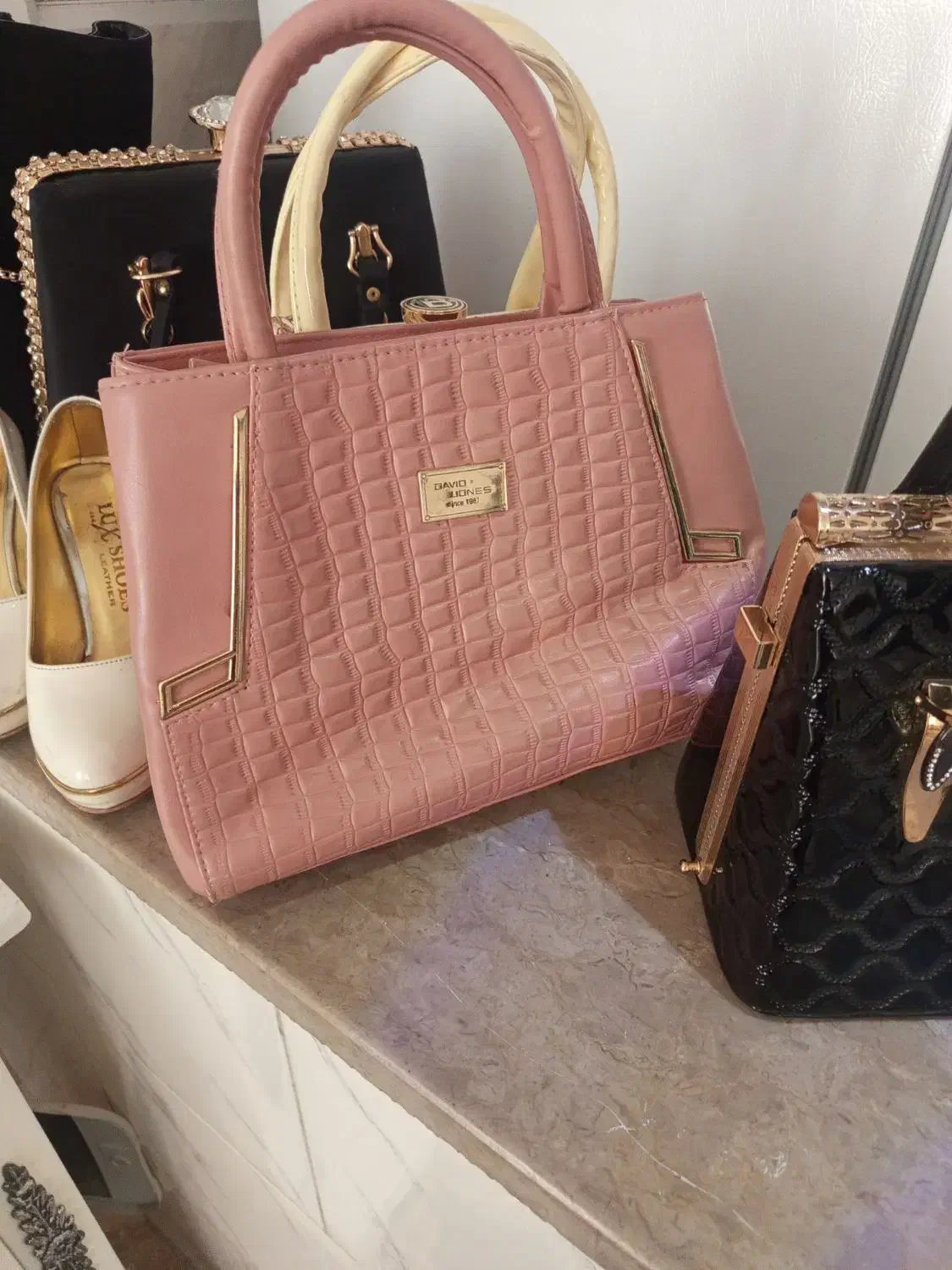 کیف و کفش و وسایل منزل|حراج|یزد, |دیوار