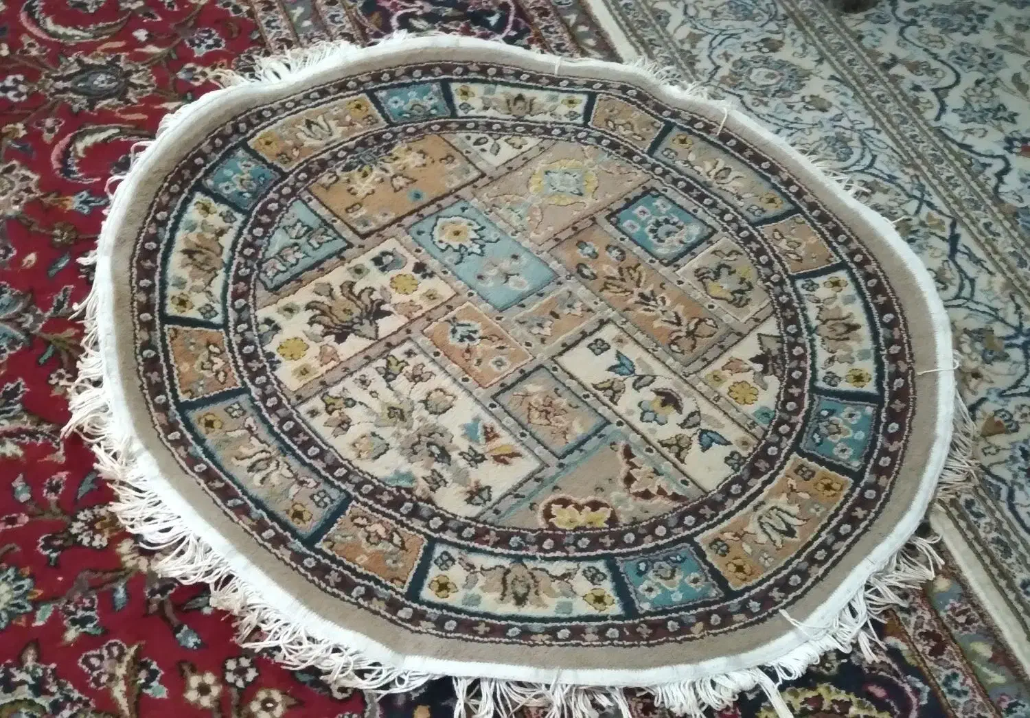 فروش فرش پادری وگرد|پادری|بابلسر, |دیوار